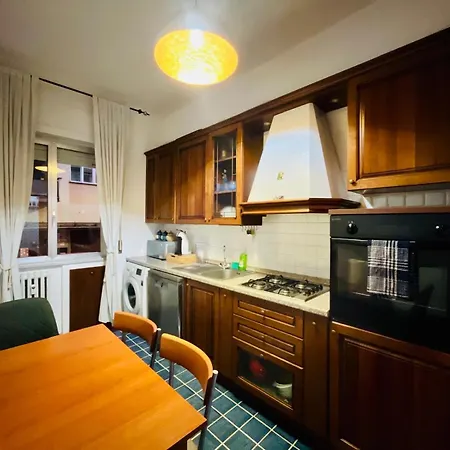 Apartamento Bilocale Golf One Bedroom & Living With Sofa Bed Rapallo