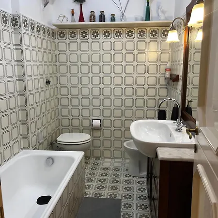 Appartement Bilocale Golf One Bedroom & Living With Sofa Bed Rapallo