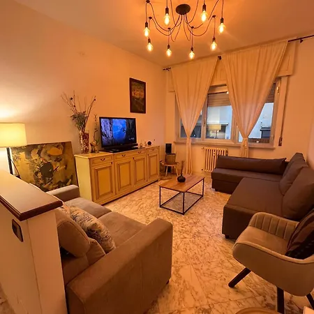 Bilocale Golf One Bedroom & Living With Sofa Bed *