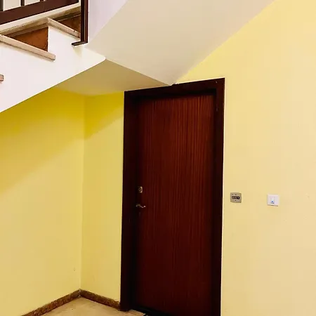 Bilocale Golf One Bedroom & Living With Sofa Bed * ראפאלו